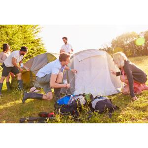 Nákupný sprievodca na festivalovú sezónu: Ako vybrať stan a spacák, v ktorých sa neuvaríte ani nezmrznete?
